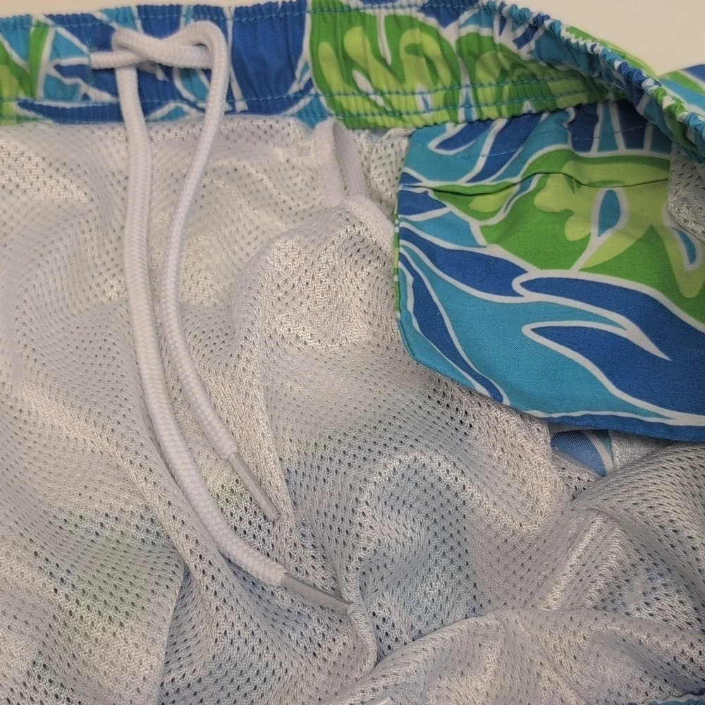 Vineyard Vines Chappy Swim Trunks Tropical Floral Print Size L EUC
